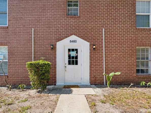 8460 13th St N APT B, Saint Petersburg, FL 33702