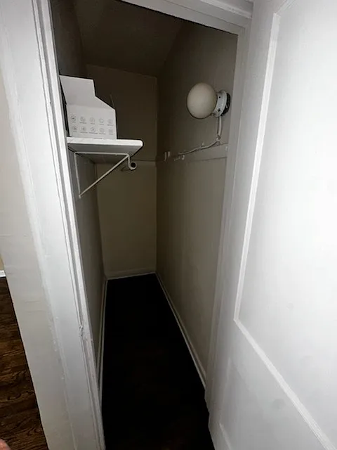 2nd bedrooms closet