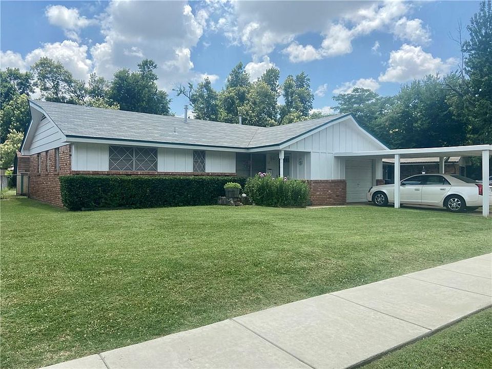 1st image of 12 Philbrook Dr