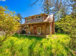 66756 Waymire Rd, North Bend, OR 97459