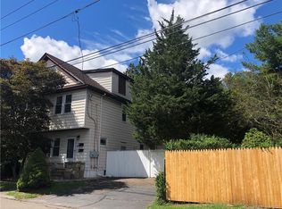 246 Old Stratfield Rd, Fairfield, CT 06825