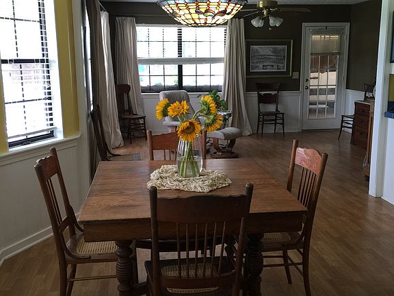 4th image of 1088 Ponderosa Dr
