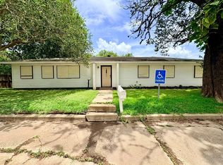 217 S 17th St, West Columbia, TX 77486