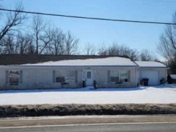 1796 Territorial Rd, Benton Harbor, MI 49022