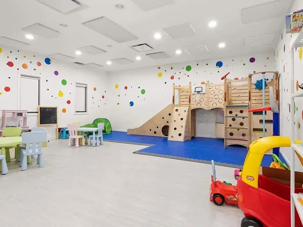 1919 Madison Avenue image 9 of 12