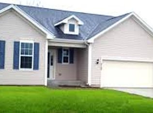 2125 Walnut Glen Blvd, Island Lake, IL 60042