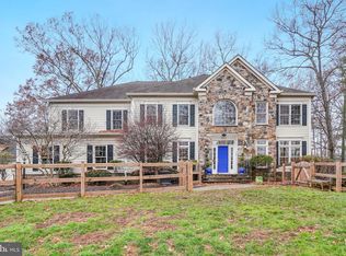 500 Utterback Store Rd, Great Falls, VA 22066