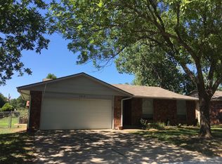 2012 W Gary St S, Broken Arrow, OK 74012