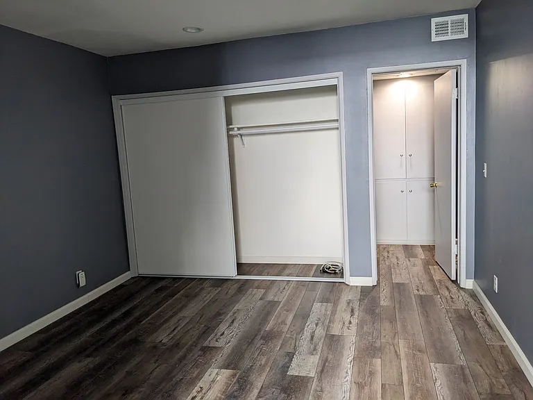 211 S Wilson Ave — Photo 10