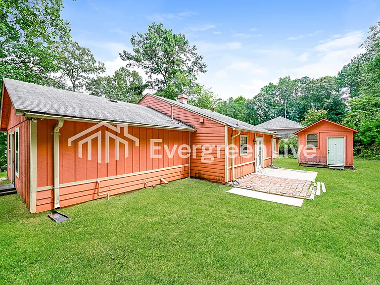 3687 Salem Dr — Photo 15