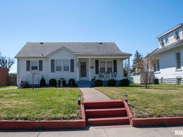 2231 Division St, Murphysboro, IL 62966