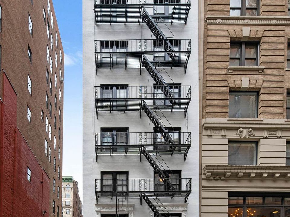 2nd image of 28 W 26th St APT 1C