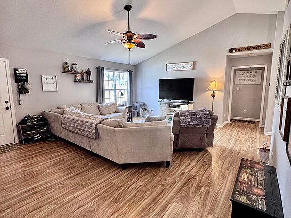 2nd image of 6833 Ward Rd