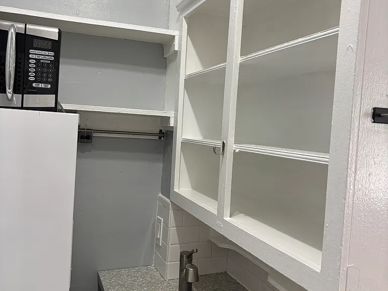 1203 Cathedral St #6 — Photo 9