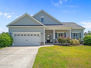 205 Mango Pl S, Hubert, NC 28539