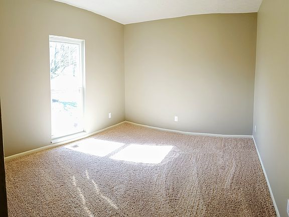 3rd image of 4615 Dartford Rd