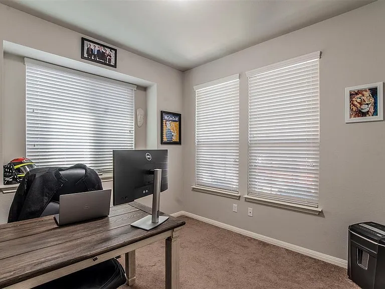 352 S Brook Dr — Photo 15