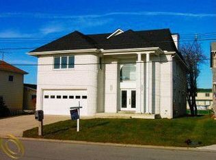 6378 Marina Dr, Algonac, MI 48001