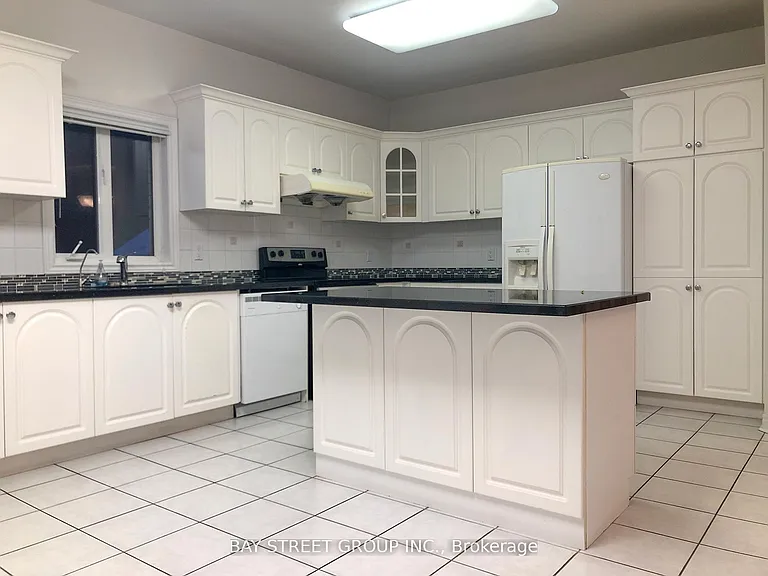 13 Pembrooke Rd — Photo 7