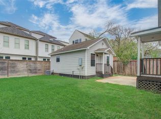 5244 Petty St #B, Houston, TX 77007