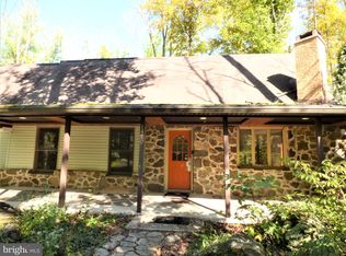 1410 Cedar Ln, Green Lane, PA 18054