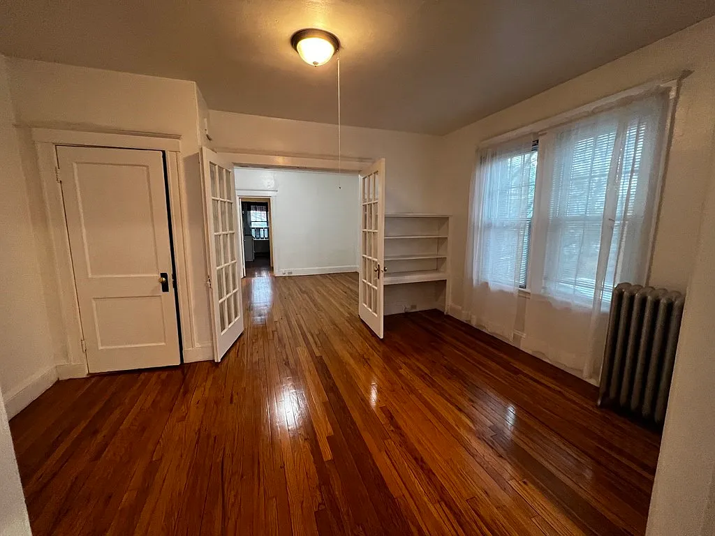 1 bed, 1.0 bath, 800 sqft, $2,400 — Photo 2