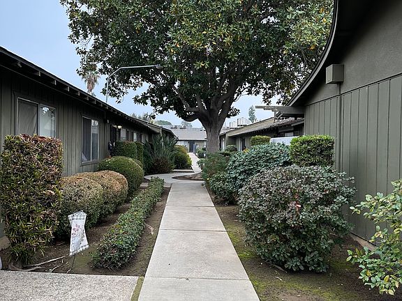 5th image of 3840 N Fruit Ave #7