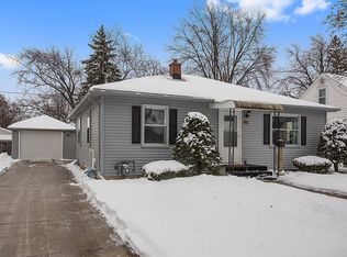 1802 S Adams St, Appleton, WI 54915