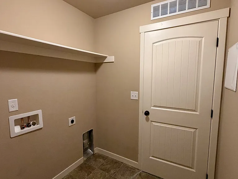 7207 Spencer Ave NE #1 — Photo 32