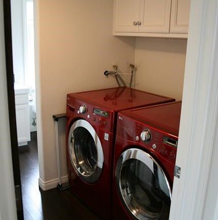 5th image of 937 11th St #A