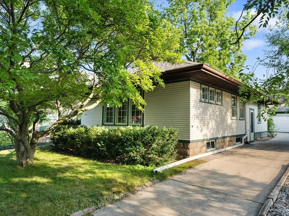 1819 East Beverly ROAD, Shorewood, WI 53211