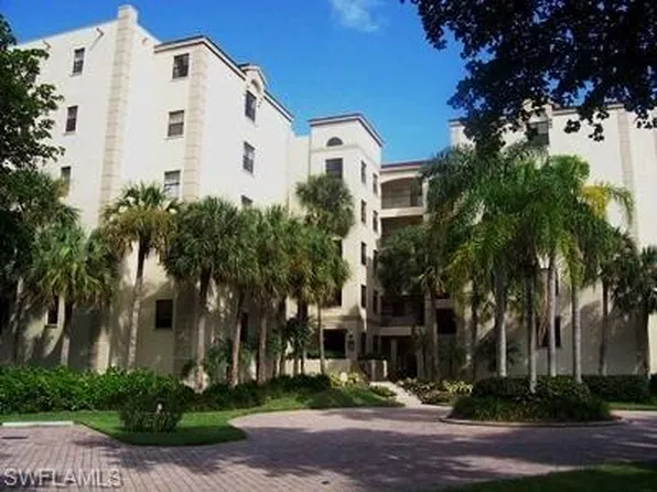 7040 Pelican Bay Blvd #404, Naples, FL 34108