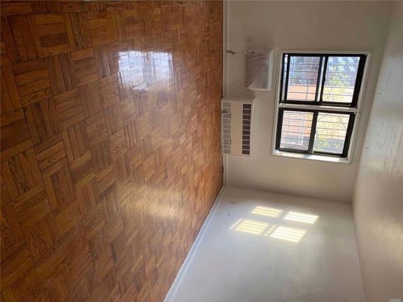 2nd image of 13705 Franklin Ave APT 1O