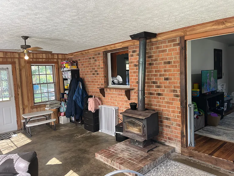 495 Apple Grove Rd — Photo 12