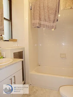 Rented by Metropolitan Property Group | media 7