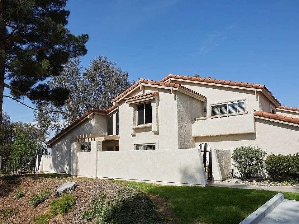 1st image of 253 Pebble Beach Dr