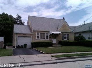 16 5th St, Wood Ridge, NJ 07075