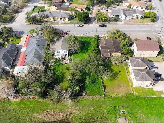 2nd image of 48 Hortencia Blvd