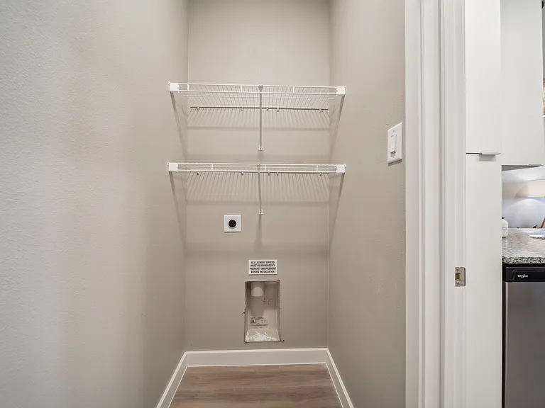In-Unit Washer/Dryer Hookup
