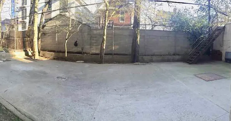 Rented by Padsters Realty LLC | media 18