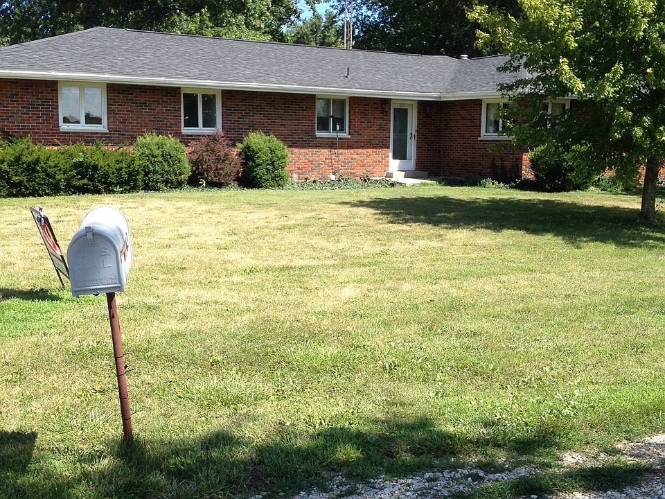 1st image of 348 Bruce Dr