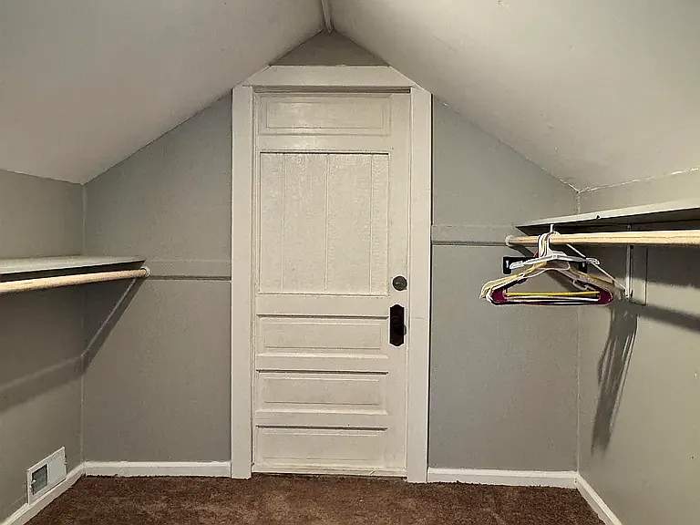 329 NW Waite St — Photo 20