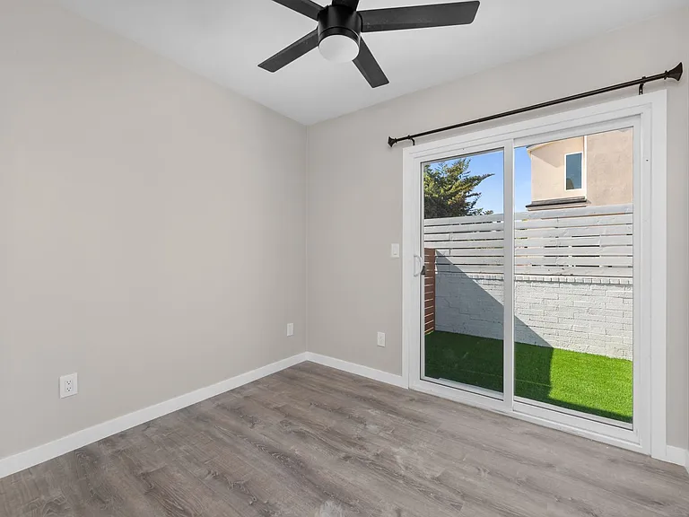 6213 Mesita Dr — Photo 7