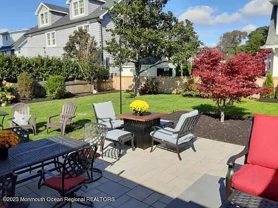 303 Bell Pl — Photo 5