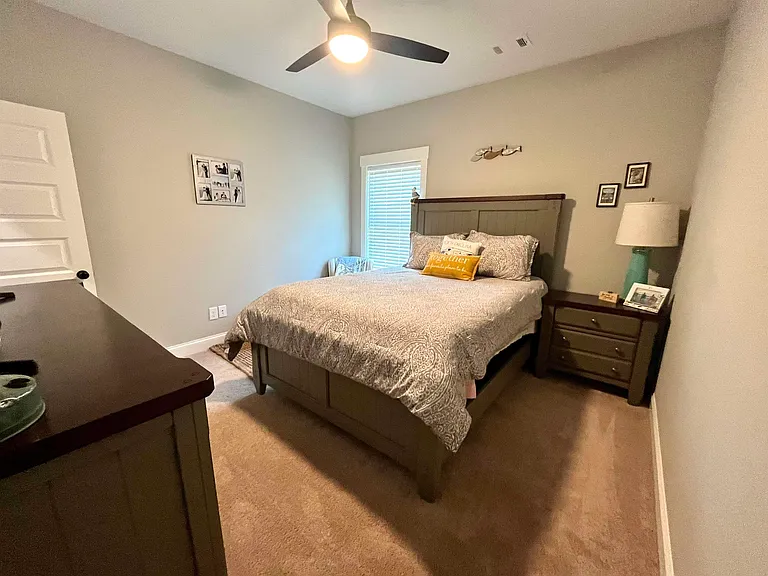 1180 Legend Dr — Photo 10