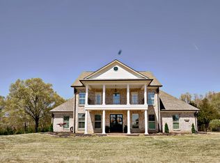 1310 Saint Claire Park, Southaven, MS 38671