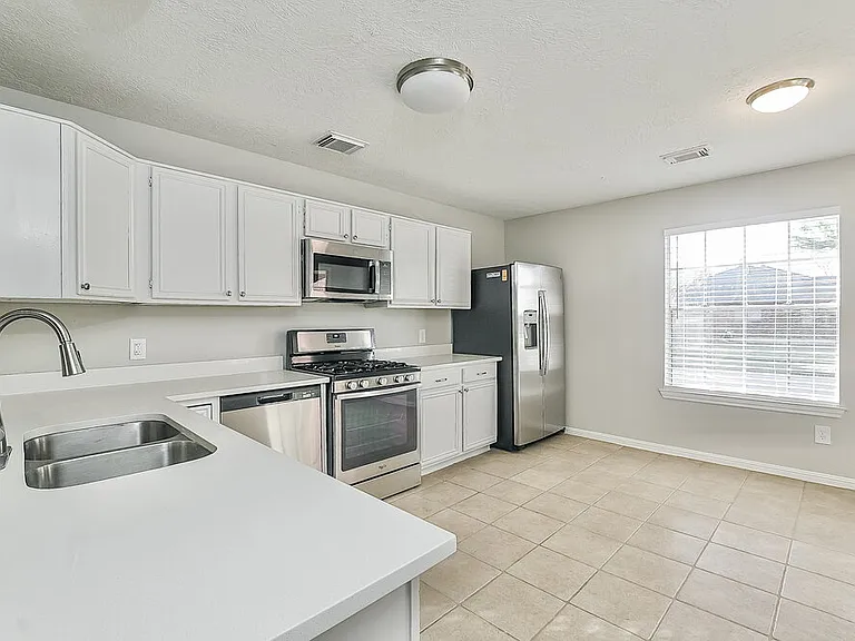 4923 Bayboro Park Dr — Photo 9