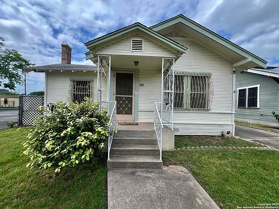 2nd image of 313 HOT WELLS BLVD