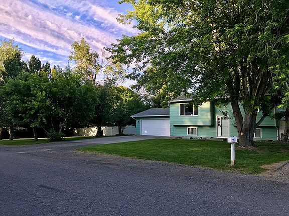 2nd image of 1041 Kristin Dr