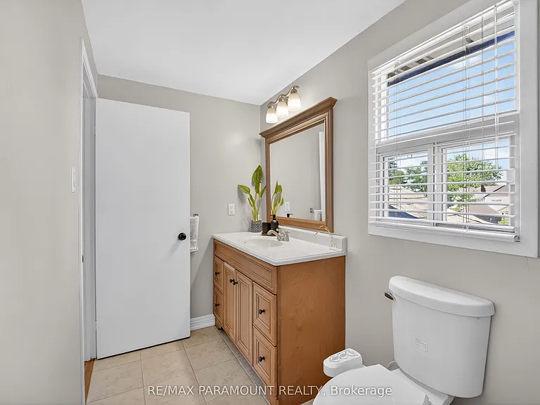 32 Fanshawe Dr — Photo 23